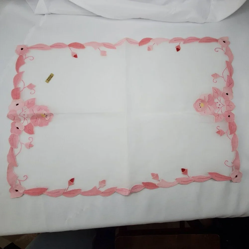 VTG 4 Hand Applique Embroidered Organdy Linen Placemats Pink White By Brode Main